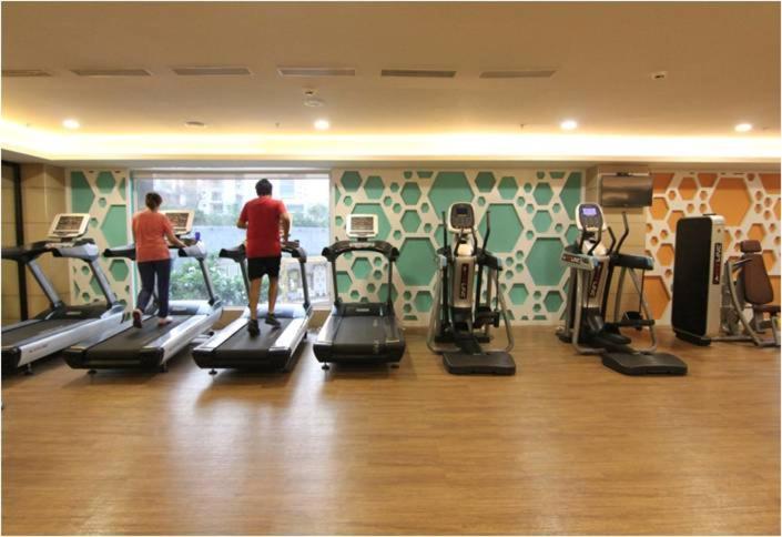 V Retreat Gurgaon Hotel Bagian luar foto