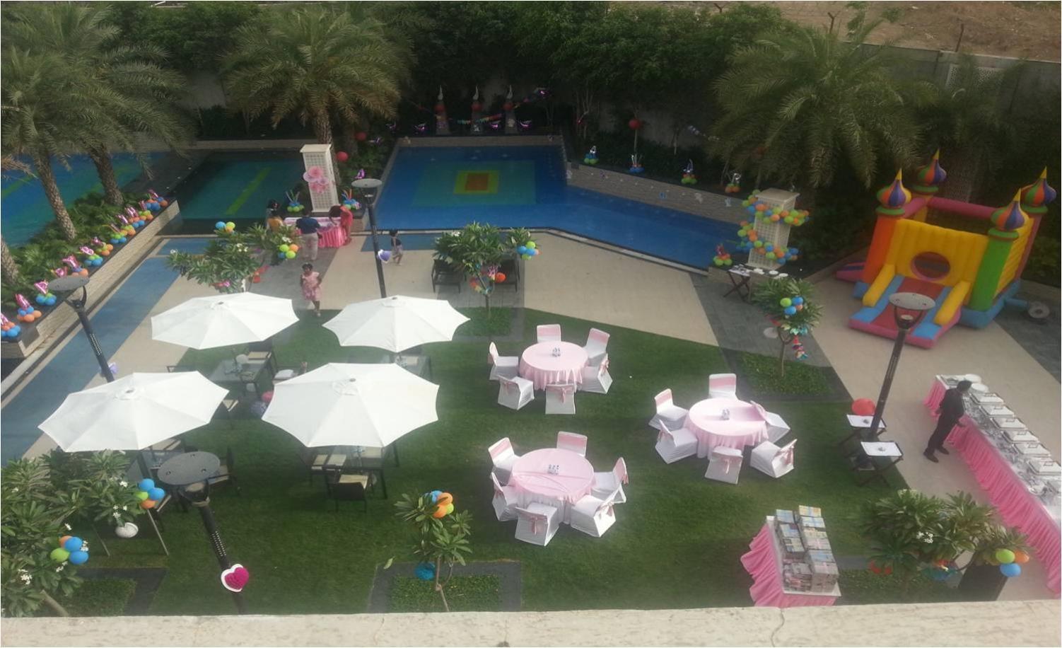V Retreat Gurgaon Hotel Bagian luar foto